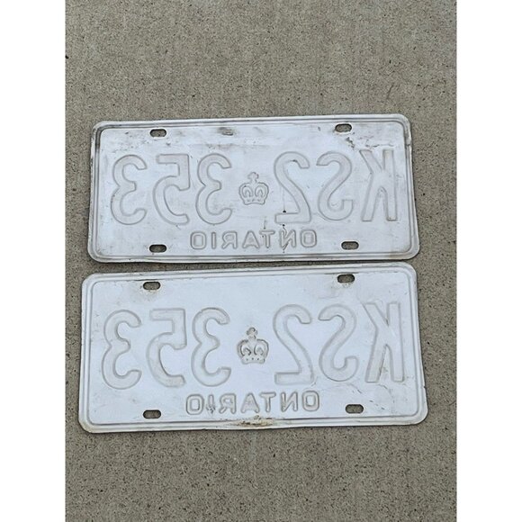 Pair of Ontario License Plates KS2 353 Black and White - Picture 8 of 10